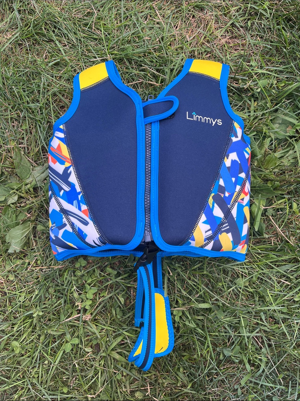 Limmys swimming vest size Small 12-24m NWOT